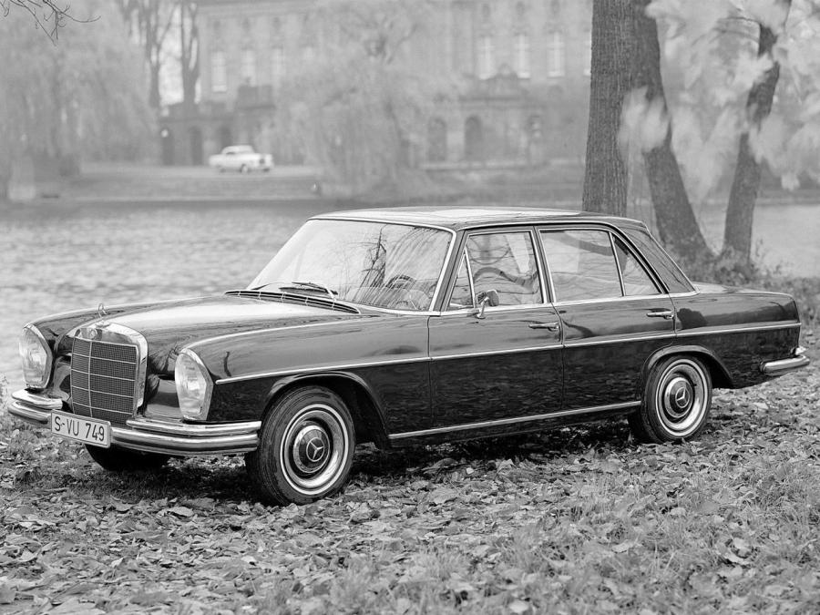  Mercedes-Benz 300 SE 1966 года  (фото 3 из 4)
